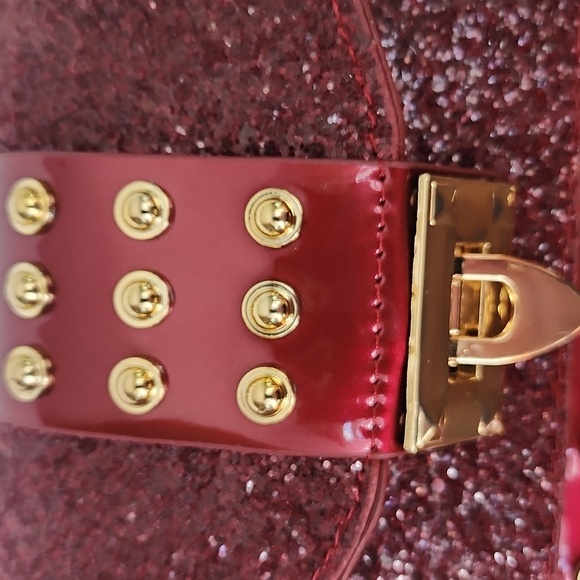 MARC JACOBS elegant Red and Gold Studded Women's Bag - Picture 2 of 10